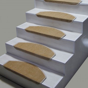 Bej Renk Tüylü Halıdan Oval Kesim Demonte Basamak Paspası